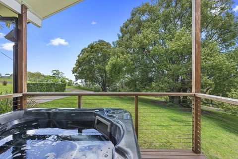 Ravensbourne Escape- Rose Alyce - Accommodation Main Beach 1