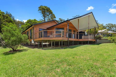 Ravensbourne Escape- Rose Alyce - Accommodation Main Beach 0