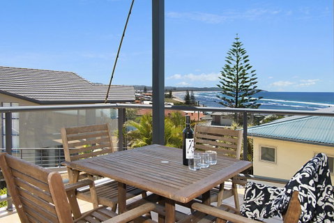 Reef - Located At Lennox Head - Accommodation Main Beach 1
