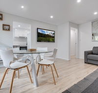 Renovated unit in the heart of Macquarie Park - Accommodation Main Beach