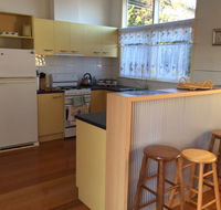 Resilience Guest House - Accommodation Main Beach