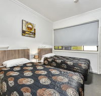 Rest Motels - Accommodation Main Beach