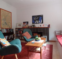 Retro retreat - Accommodation Main Beach