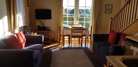 Richmond Barracks - Accommodation Main Beach 2