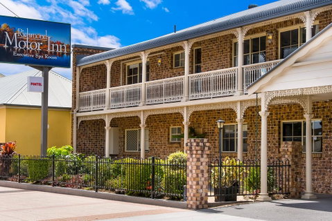 Richmond Motor Inn - Accommodation Main Beach 2