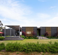 Ridge House - Accommodation Main Beach