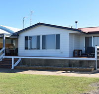 Rising Tide Beach House - Accommodation Main Beach