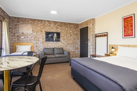 River Street Motel - Accommodation Main Beach 2