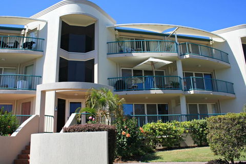 RIVERVIEW, UNIT 6, CURRUMBIN - Accommodation Main Beach 2
