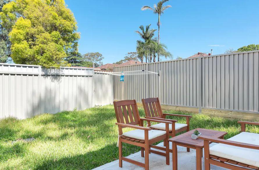 Peakhurst Heights NSW Accommodation Main Beach