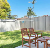 Riverwood Bright 3 Bedroom House with Parking - Accommodation Main Beach