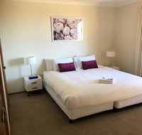 Robin Hill Views - Accommodation Main Beach