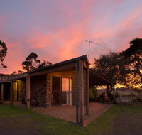 Rockbank Retreat - Accommodation Main Beach