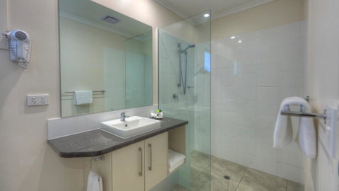 Roma Central Motel - Accommodation Main Beach 1