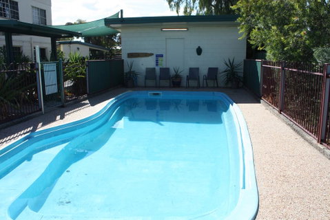 Roma Motel - Accommodation Main Beach 1