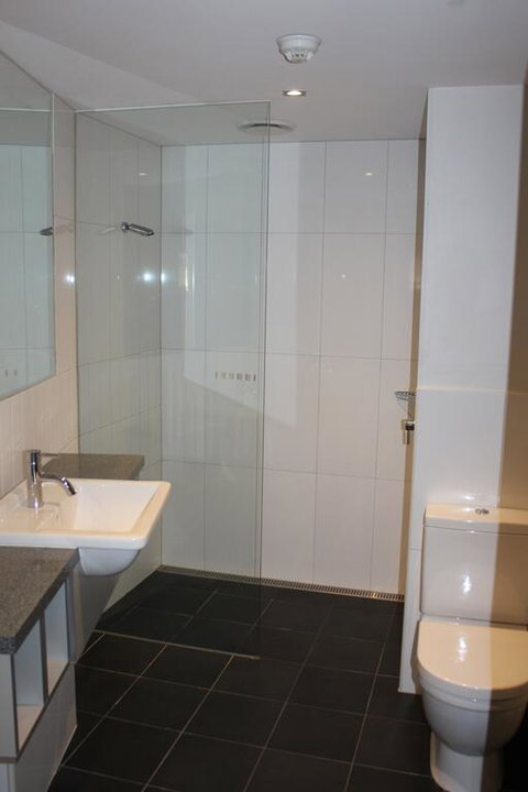 Ropers Apartment 301 - Accommodation Main Beach 3