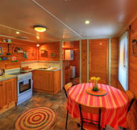 Rosebank Cottage Collection - Accommodation Main Beach