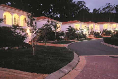 Royal Woods Resort - Accommodation Main Beach 3