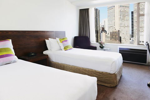 Rydges Melbourne - Accommodation Main Beach 3
