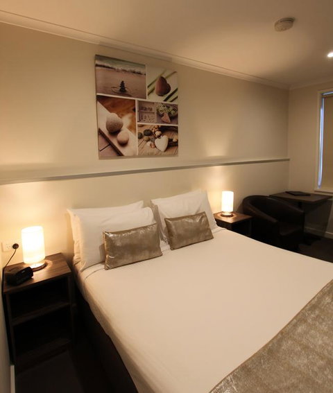 Ryley Motor Inn - Accommodation Main Beach 3