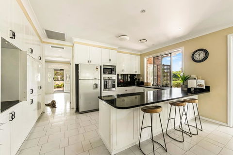 Saleview Estate - Accommodation Main Beach 2