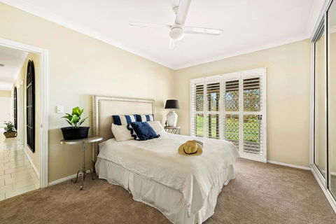 Saleview Estate - Accommodation Main Beach 0