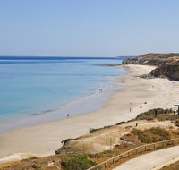 Saltaire Cottages - Accommodation Main Beach