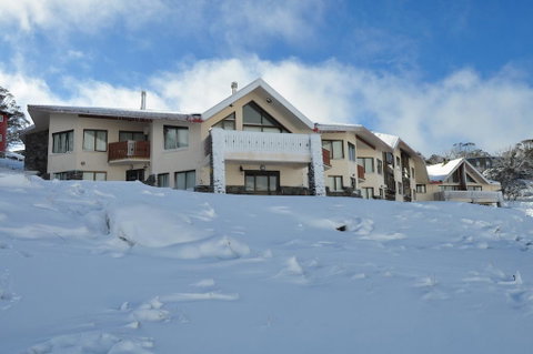 Salzburg Apartments - Accommodation Main Beach 0