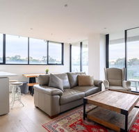 Sanctuary Resort-Style on the Banks of the Yarra - Accommodation Main Beach