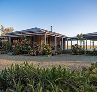 SanctuaryWaratah - Accommodation Main Beach