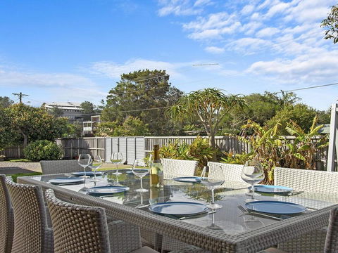 Sand Dunes - House And Cabin Accommodation - Accommodation Main Beach 2