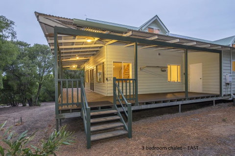 Sea Breeze Chalets Yallingup - Accommodation Main Beach 2