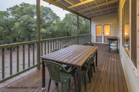 Sea Breeze Chalets Yallingup - Accommodation Main Beach 3