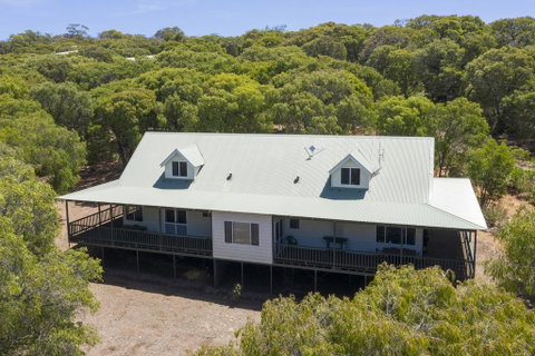 Sea Breeze Chalets Yallingup - Accommodation Main Beach 0