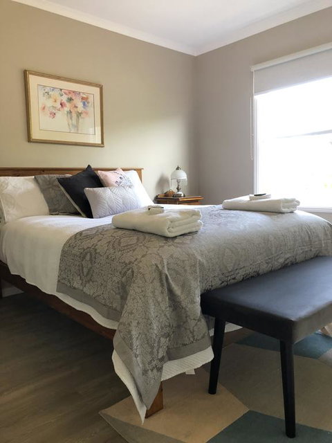 Sea Change Guesthouse - Accommodation Main Beach 0