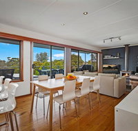 SEA URCHIN - beautiful Skenes Creek home - Accommodation Main Beach