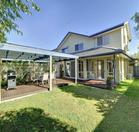 Sea Whispers  Fingal Bay - Accommodation Main Beach