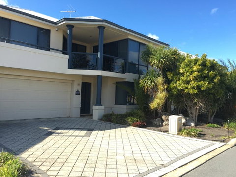 Seahaven By Rockingham Apartments - Accommodation Main Beach 0