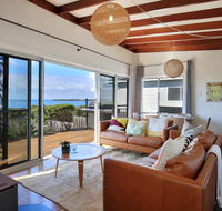 Seakissed Beach House - Accommodation Main Beach