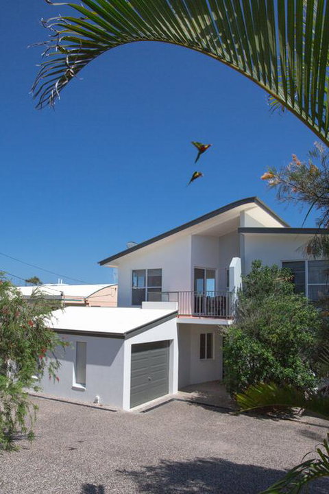 Seamistral - 1/21 Oriole Avenue - Accommodation Main Beach 3