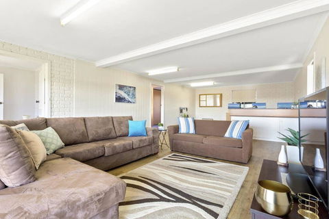 SEASIDE SERENITY 2 - L'Abode Accommodation - Accommodation Main Beach 0