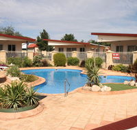Seaspray Beach Holiday Park - Accommodation Main Beach