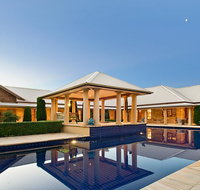 Secret Garden - Accommodation Main Beach