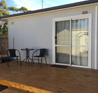 Self Contained Cabin - Accommodation Main Beach