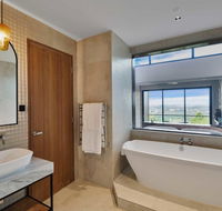 Sequoia Lodge - Accommodation Main Beach