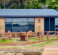 Serenity by the Lake - Accommodation Main Beach