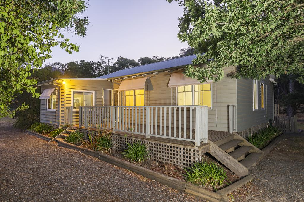 Halls Gap VIC Accommodation Main Beach