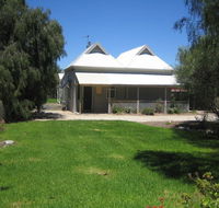 Showgrounds Cottage Naracoorte - Accommodation Main Beach