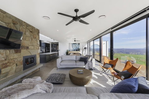 Sky High - Accommodation Main Beach 2