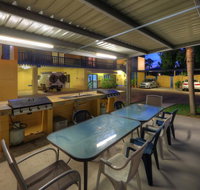 Sky View Units Bowen - Accommodation Main Beach